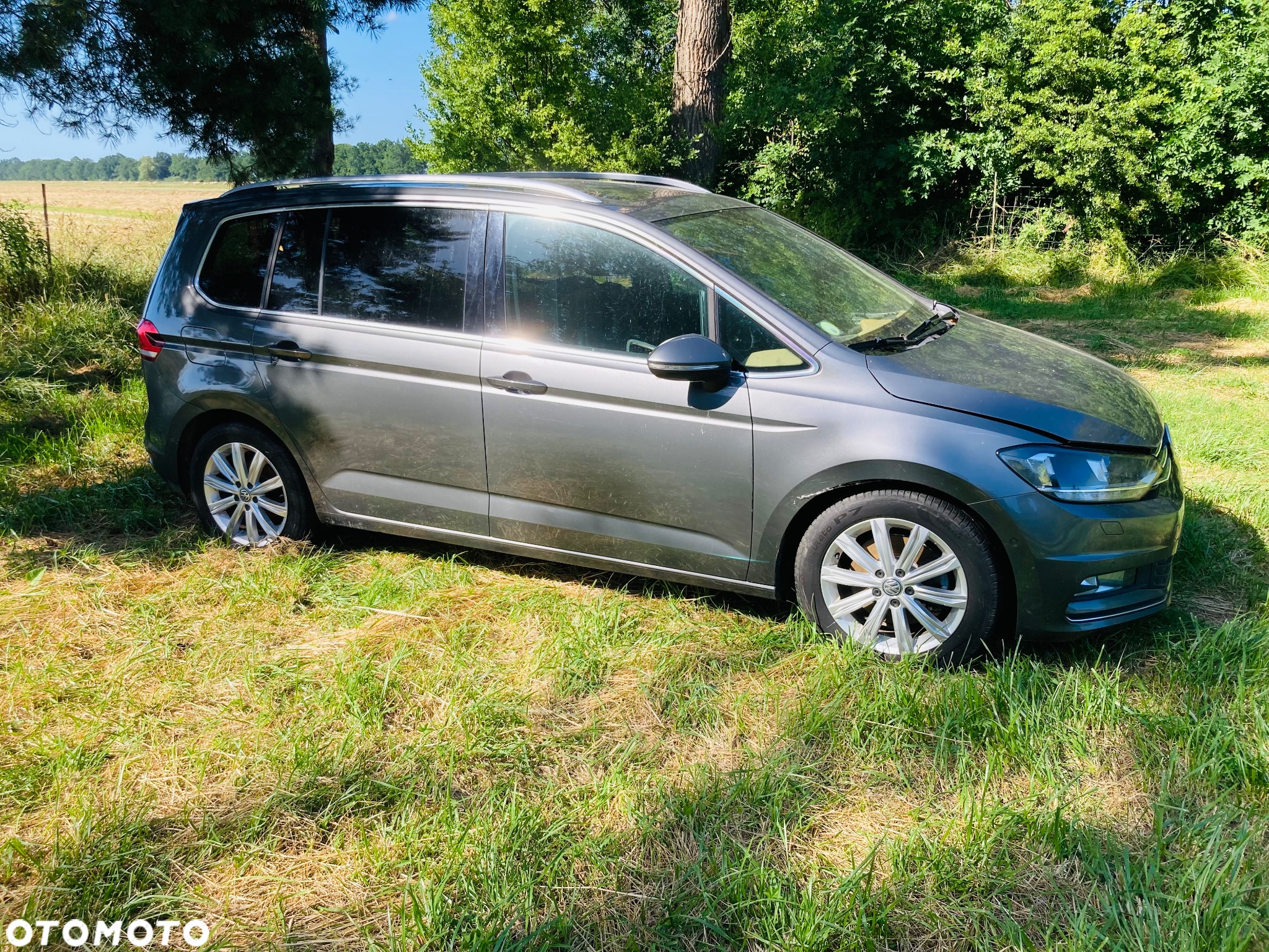 Volkswagen Touran 2.0 TDI BMT Highline - 9