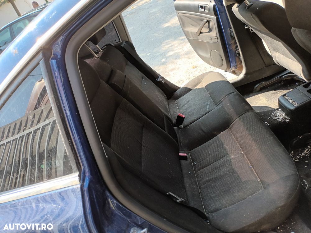 Dezmembrari  VW PASSAT B5, B5.5  1996  > 2005 1.6 Benzina - 18