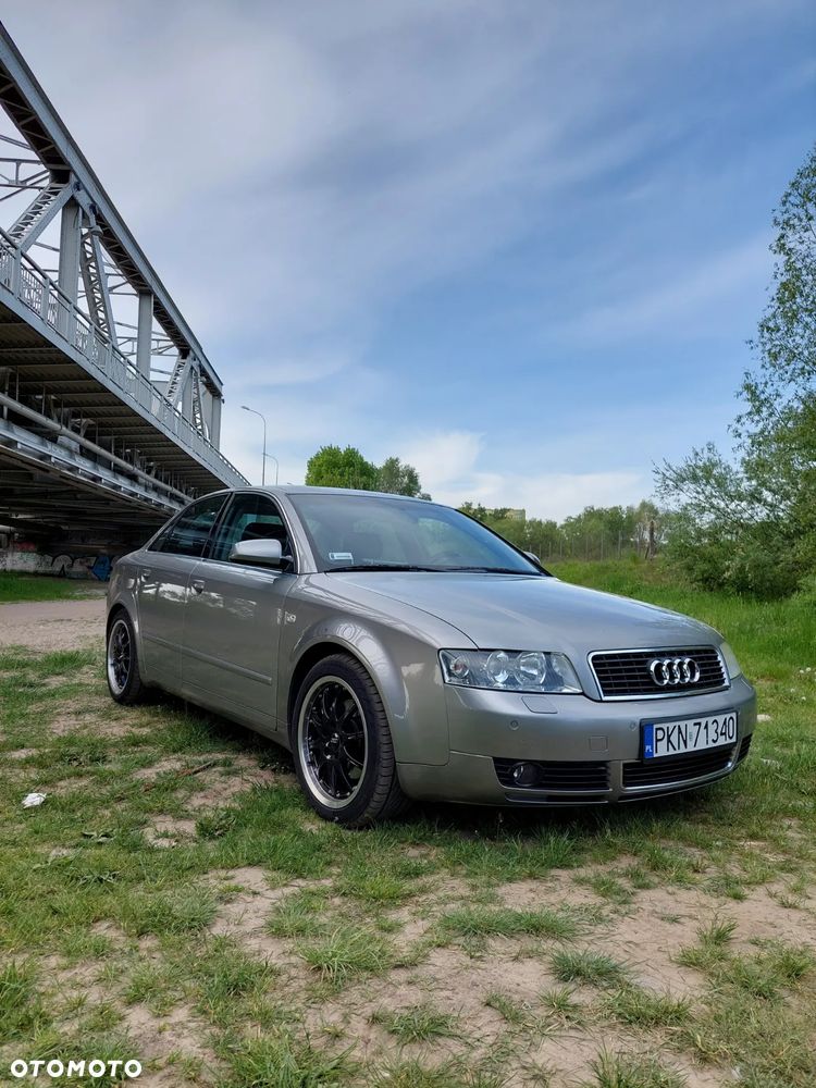 Audi A4 - 1