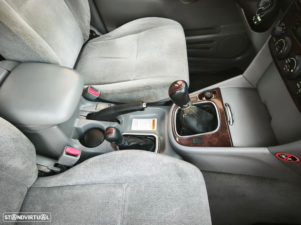 Suzuki Grand Vitara XL-7 2.0 HDi - 15