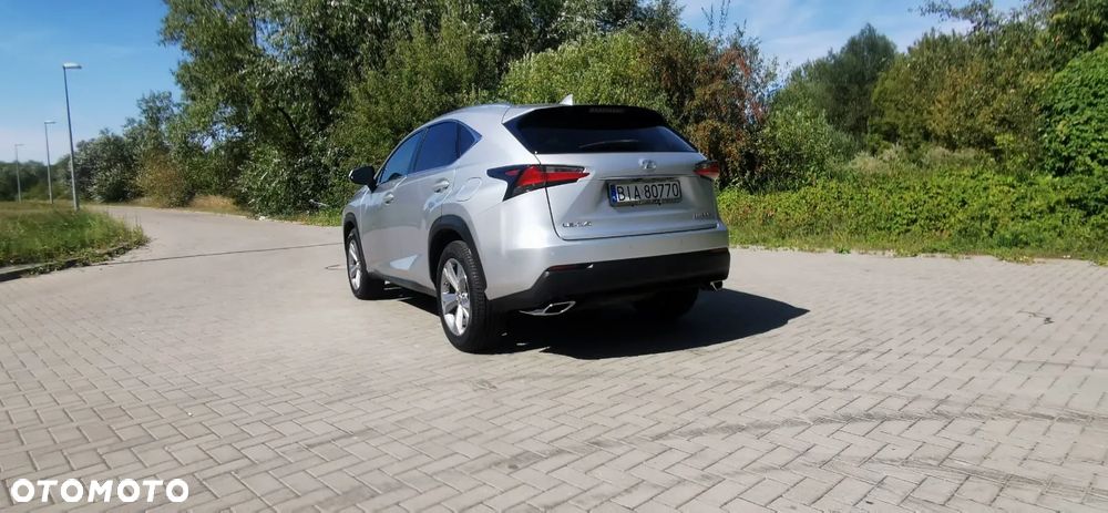 Lexus NX 200t - 9