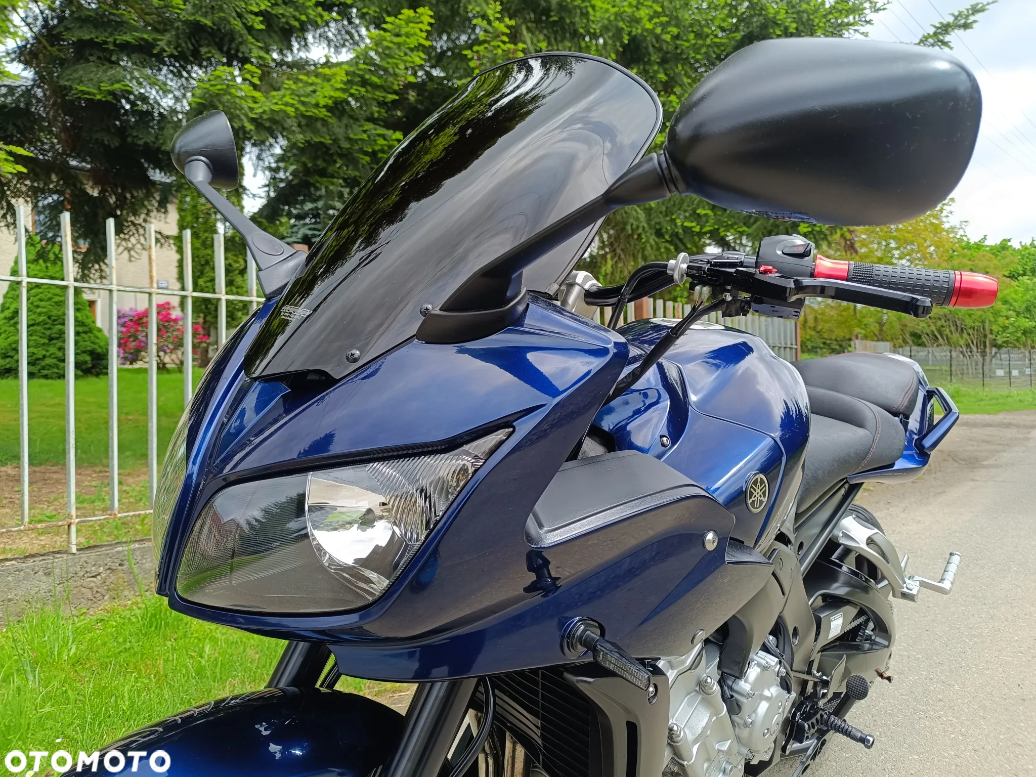 Yamaha FZ - 12