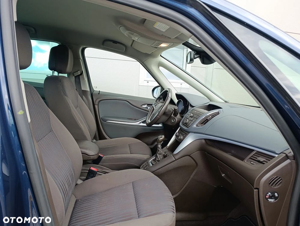 Opel Zafira 1.4 T Cosmo - 25