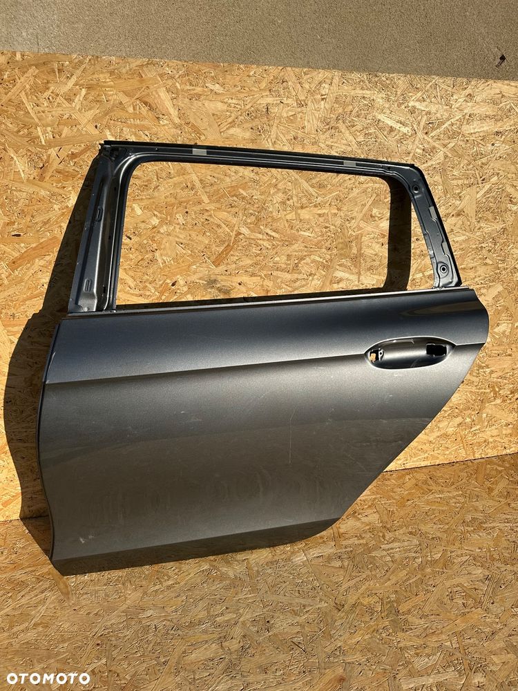 VW Passat B9 3J0 Skoda Superb IV drzwi tylne lewe kombi