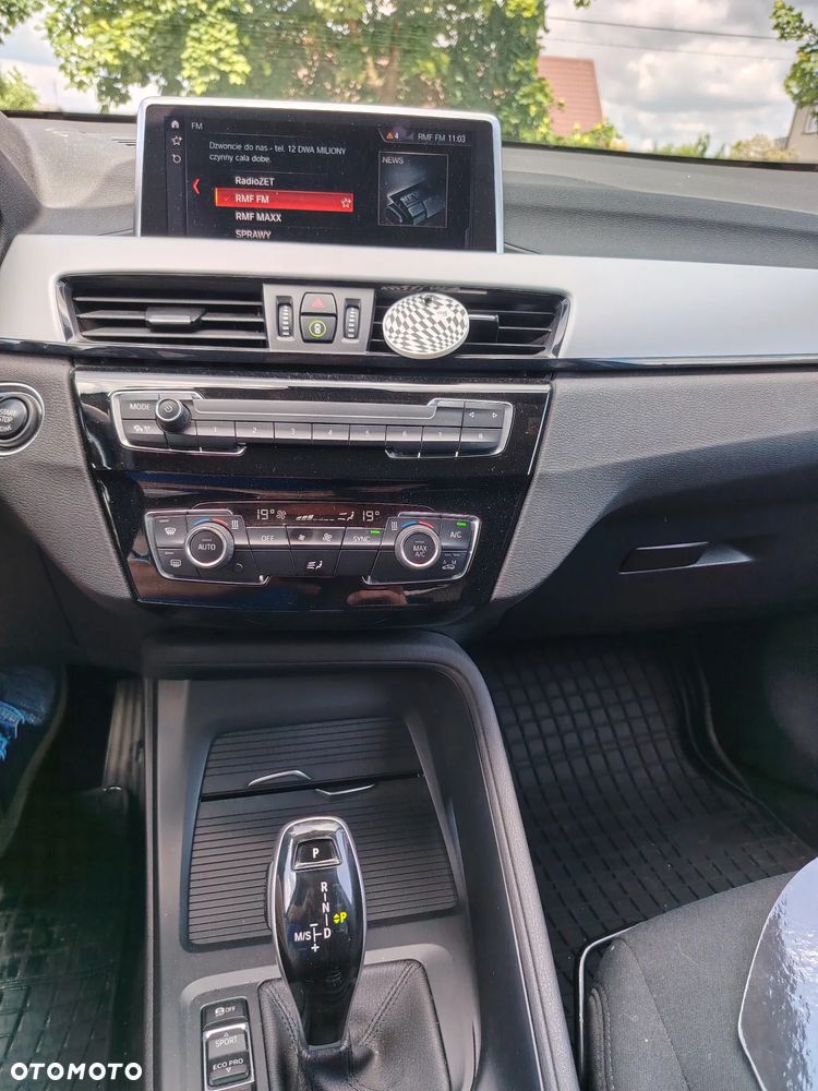 BMW X1 xDrive18d Business Edition - 14