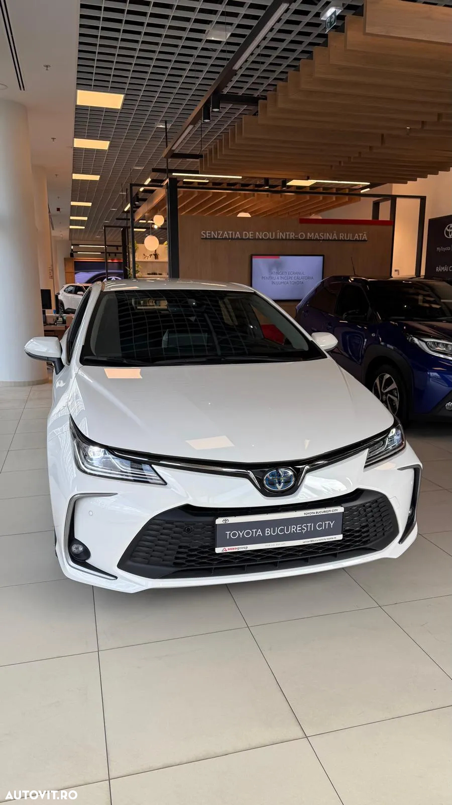 Toyota Corolla 1.8 HSD Business - 3