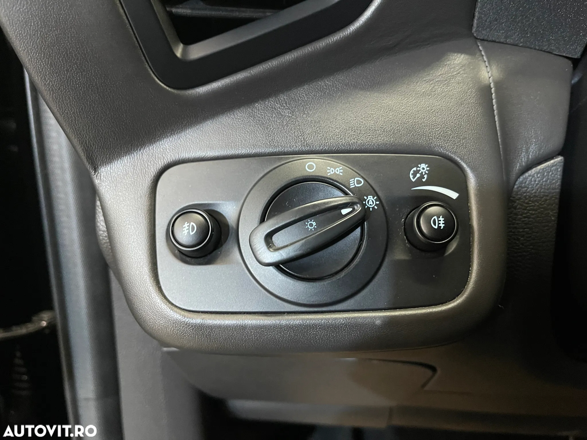 Ford Kuga 2.0 TDCi 4WD Powershift Vignale - 23