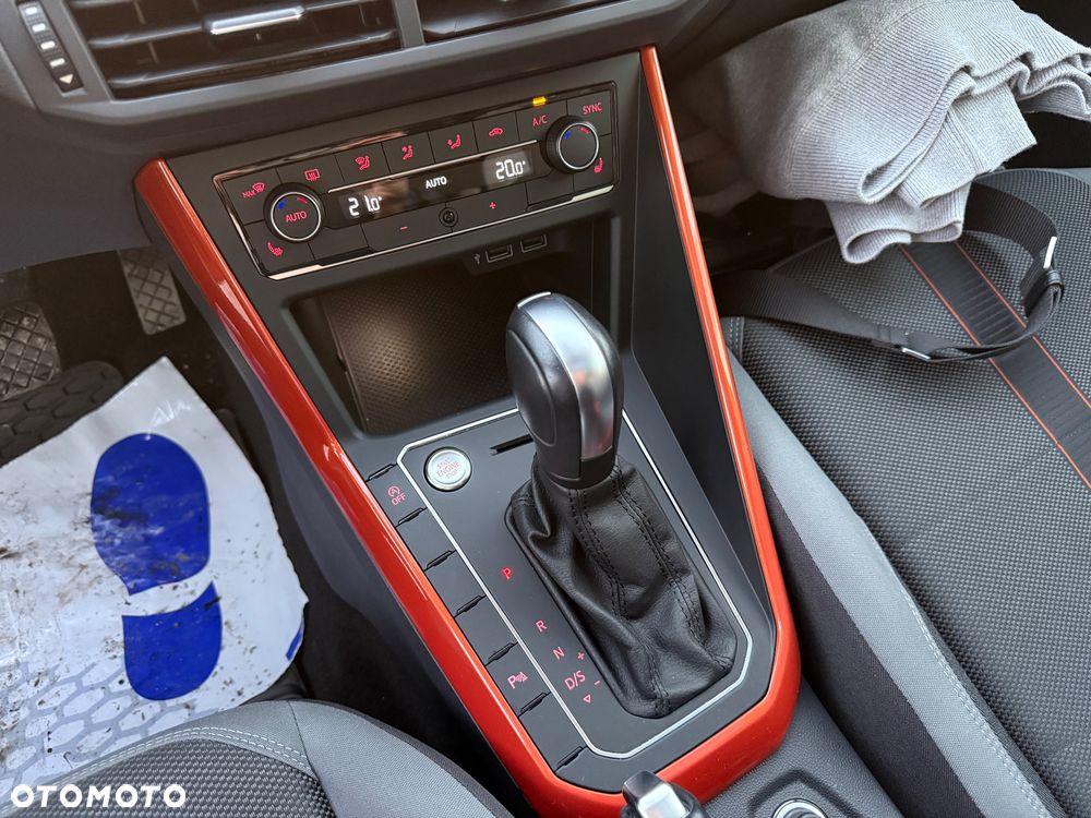 Volkswagen Polo 1.0 TSI Highline DSG - 14