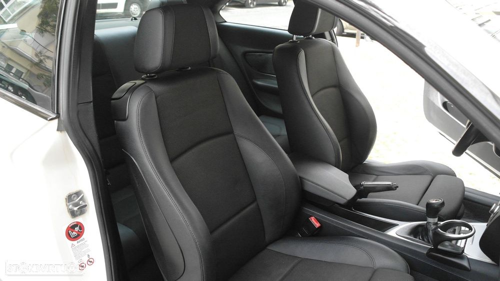 BMW 118 d Coupe - 18