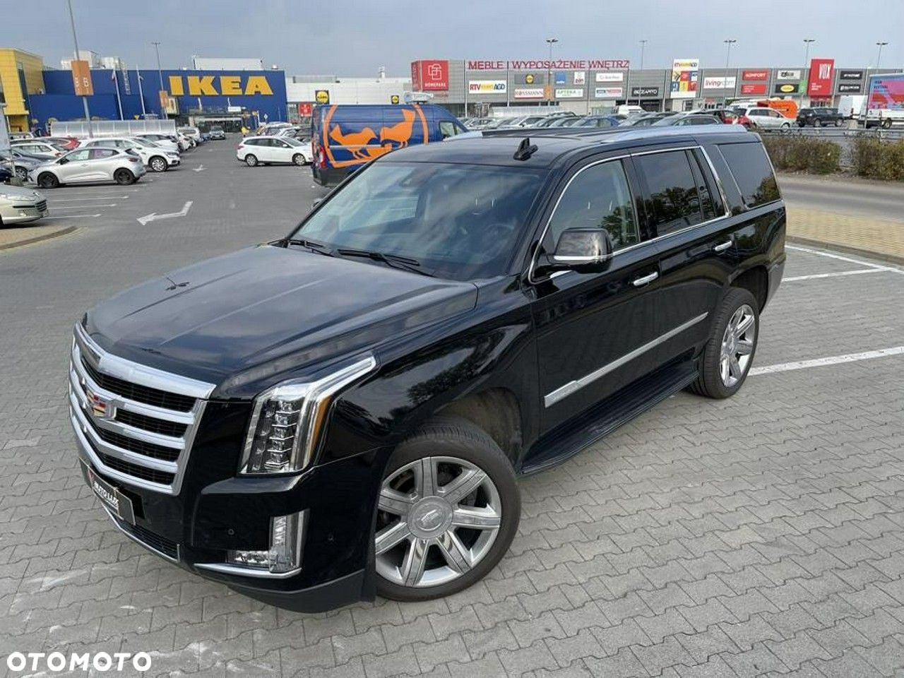 Cadillac Escalade - 7