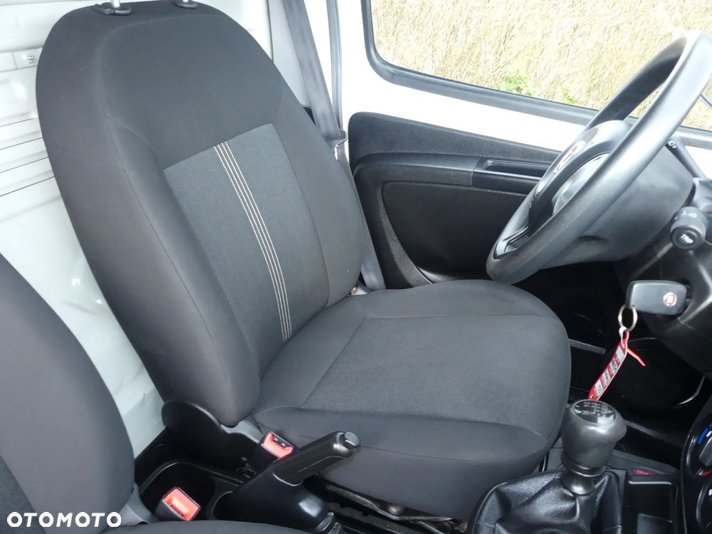 Fiat Fiorino 1.4 Lounge - 18