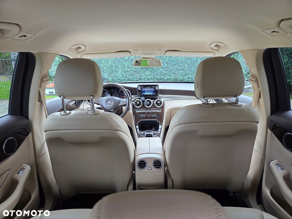 Mercedes-Benz GLC - 7
