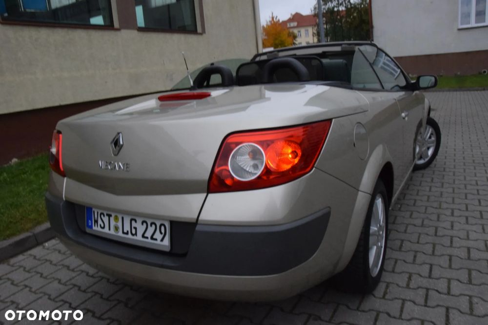Renault Megane 1.6 Avantage - 20