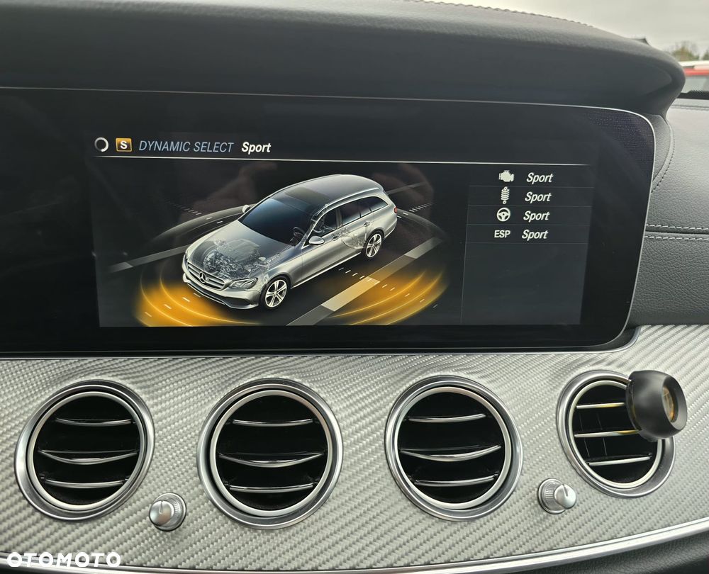 Mercedes-Benz Klasa E 400 d 4Matic 9G-TRONIC AMG Line - 26