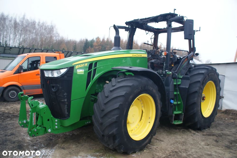 John Deere 8320R - 1