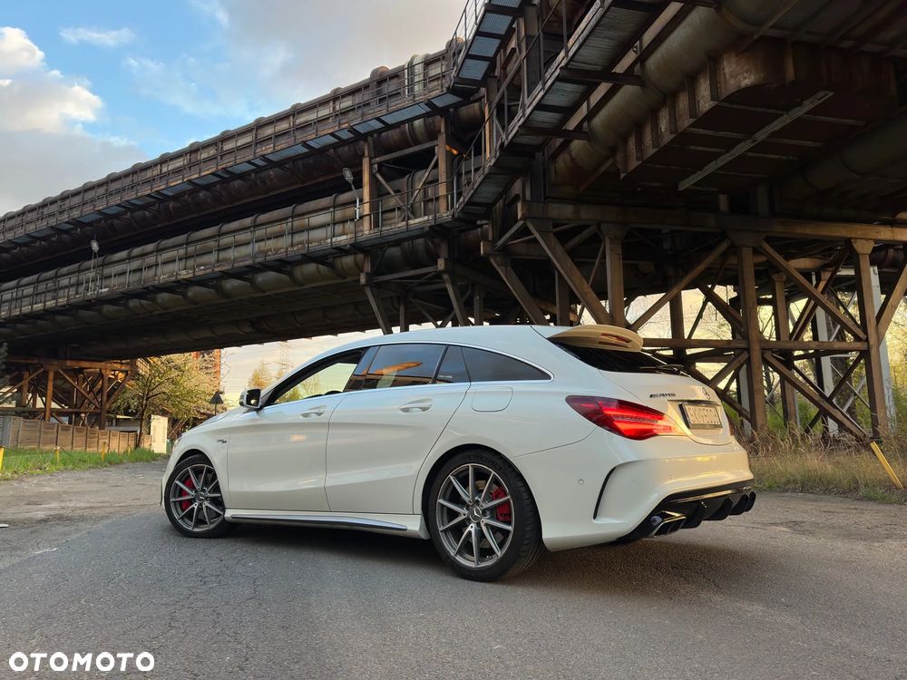 Mercedes-Benz CLA - 28