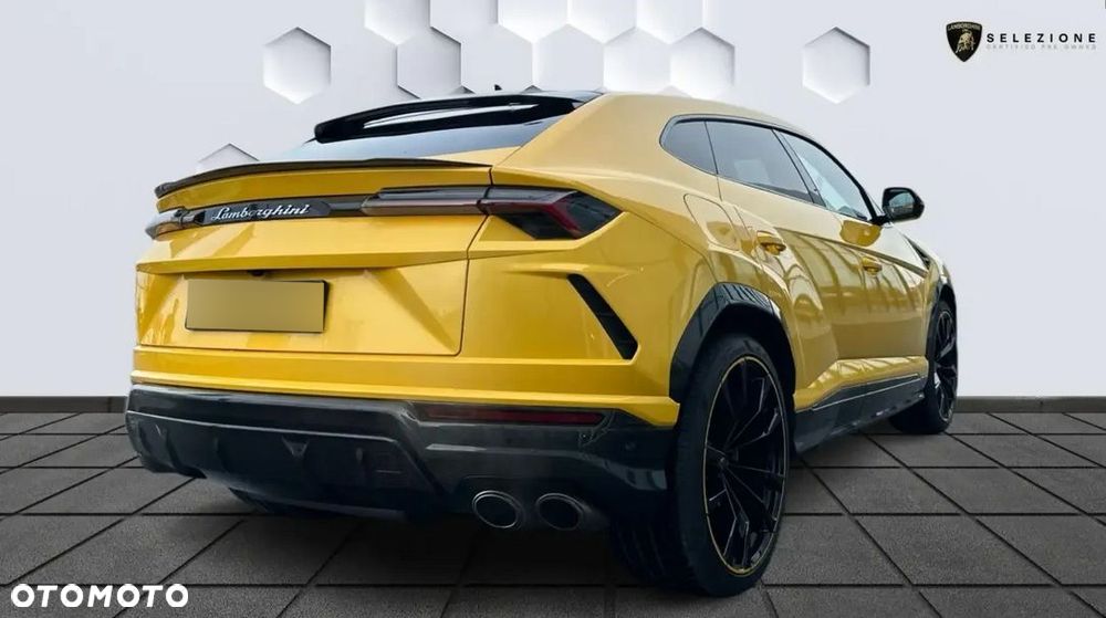 Lamborghini Urus - 4