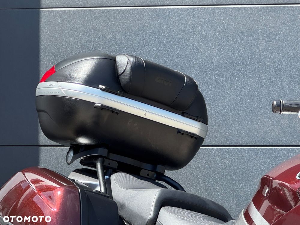 Yamaha FJR - 7