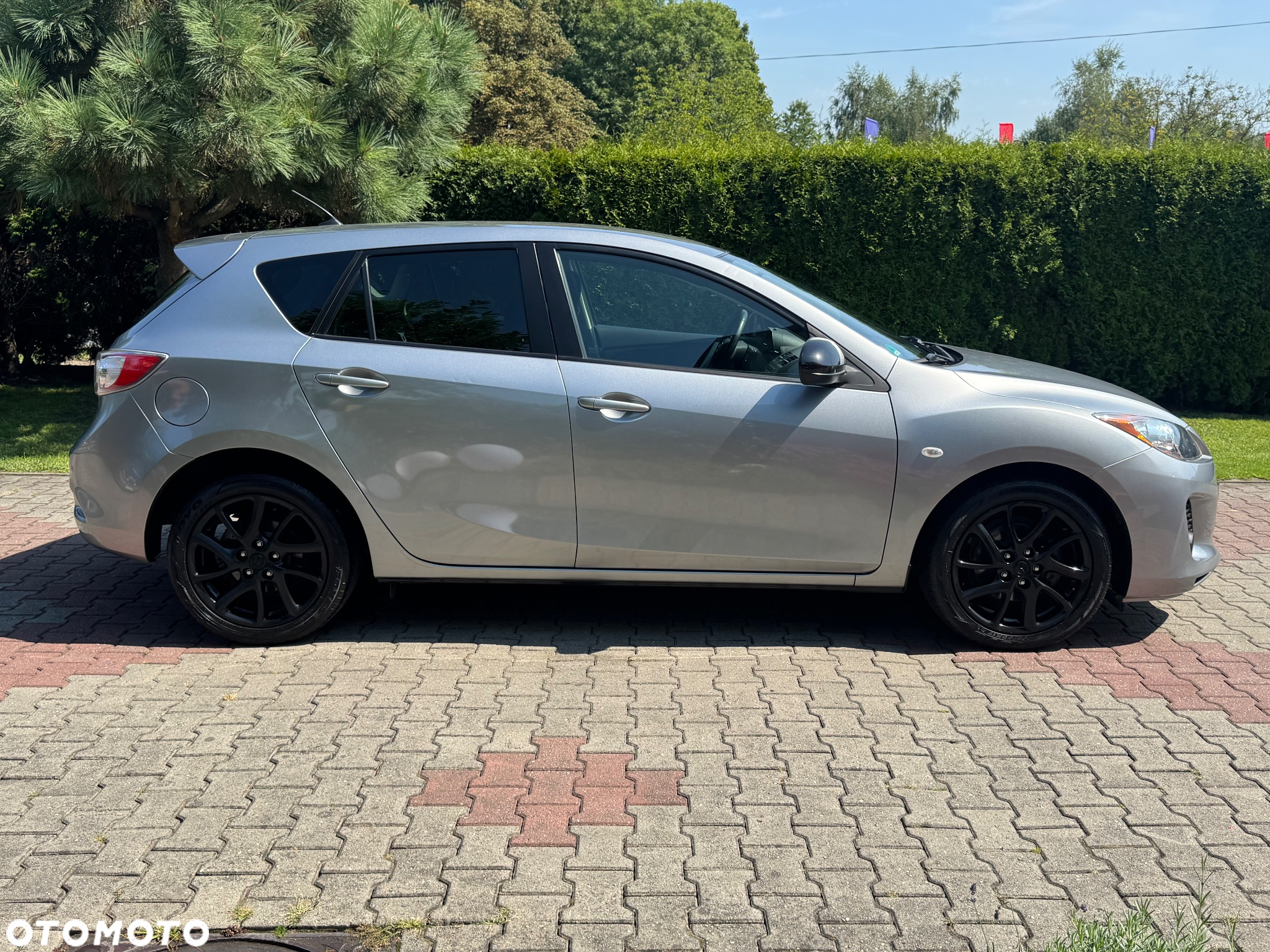Mazda 3 1.6 Exclusive + - 9