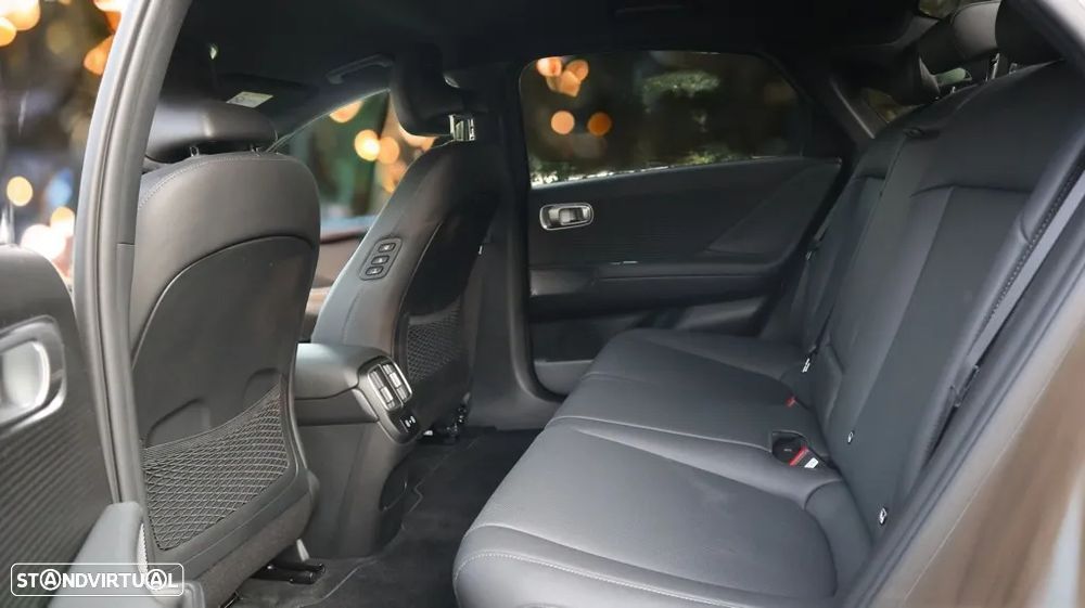 Hyundai Ioniq 6 77 kWh Vanguard - 5