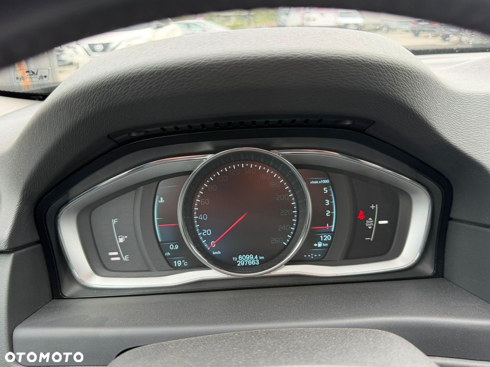 Volvo V70 D4 Summum - 20