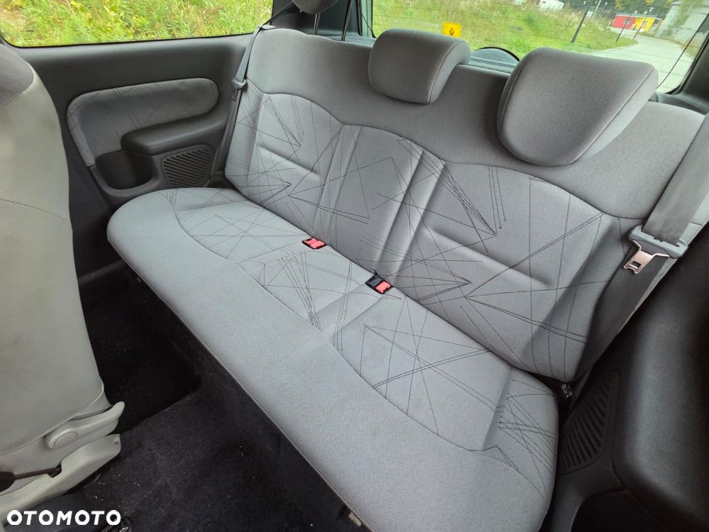 Renault Clio - 9