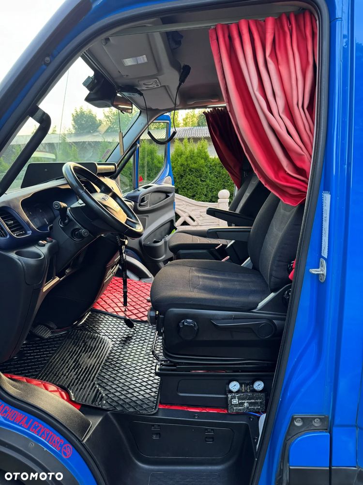 Iveco DAILY - 23