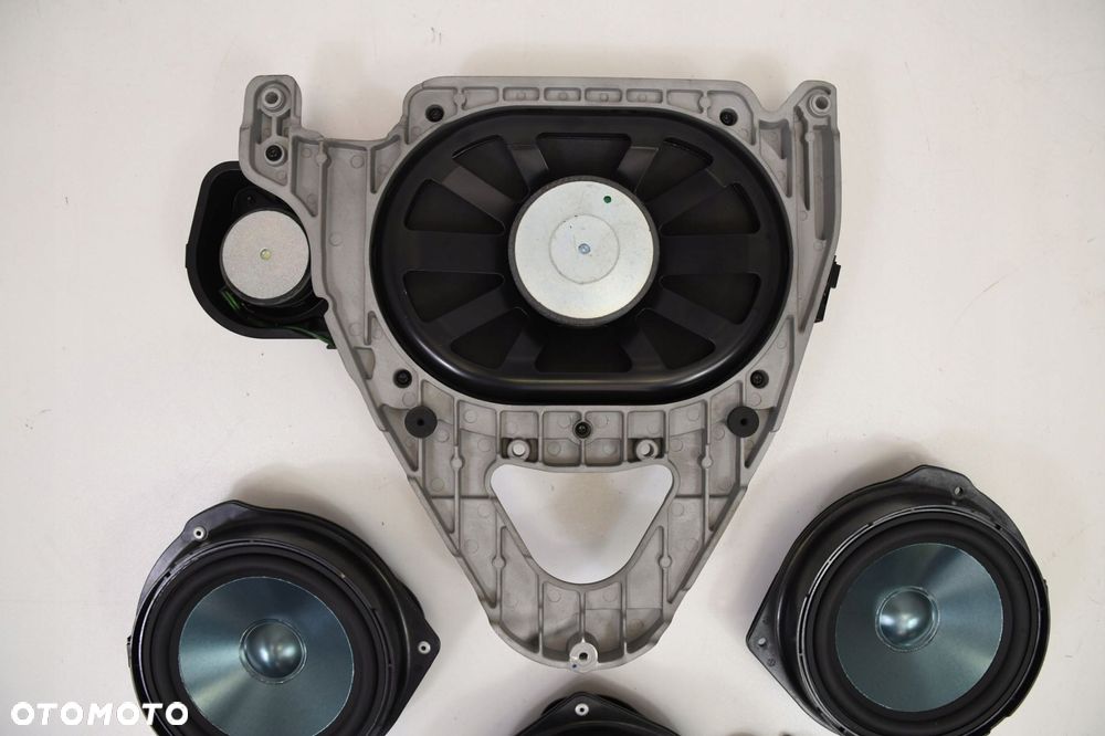 MERCEDES E KLASA W207 NAGŁOŚNIENIE HARMAN KARDON - 13