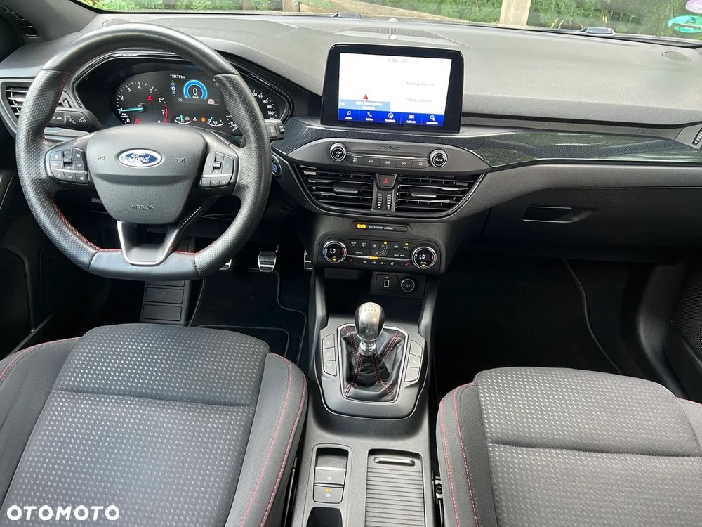 Ford Focus 1.0 EcoBoost STart-Stopp-System ST-LINE X - 23