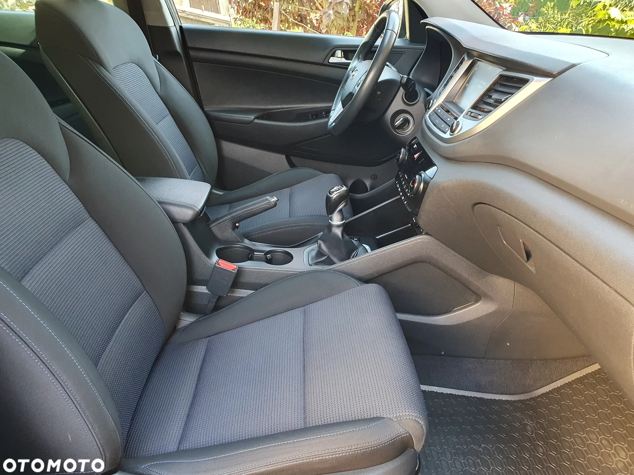Hyundai Tucson 1.7 CRDI BlueDrive Comfort 2WD - 13