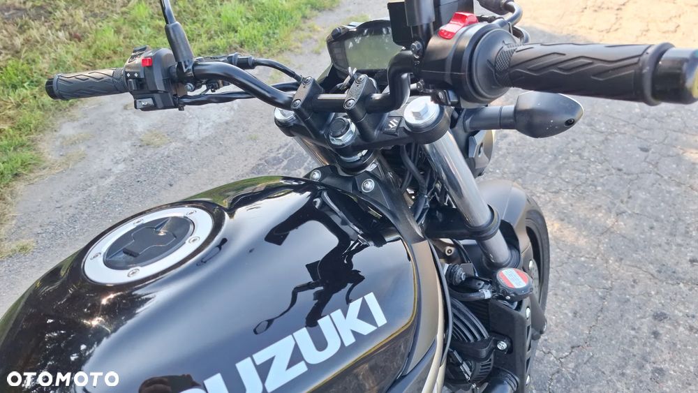 Suzuki SV - 23
