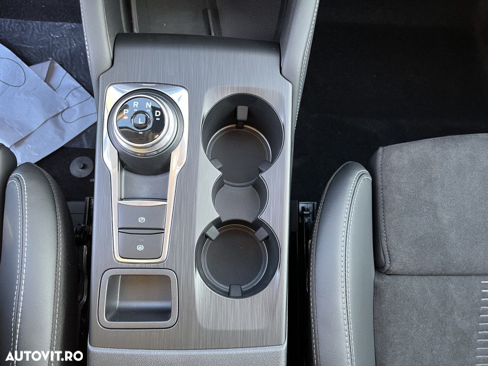Ford Kuga - 18