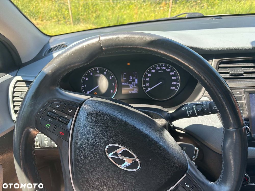 Hyundai i20 1.2 Trend - 16