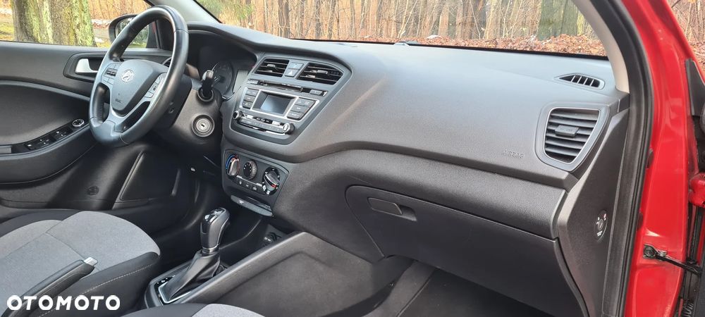 Hyundai i20 1.4 Automatik Style - 22