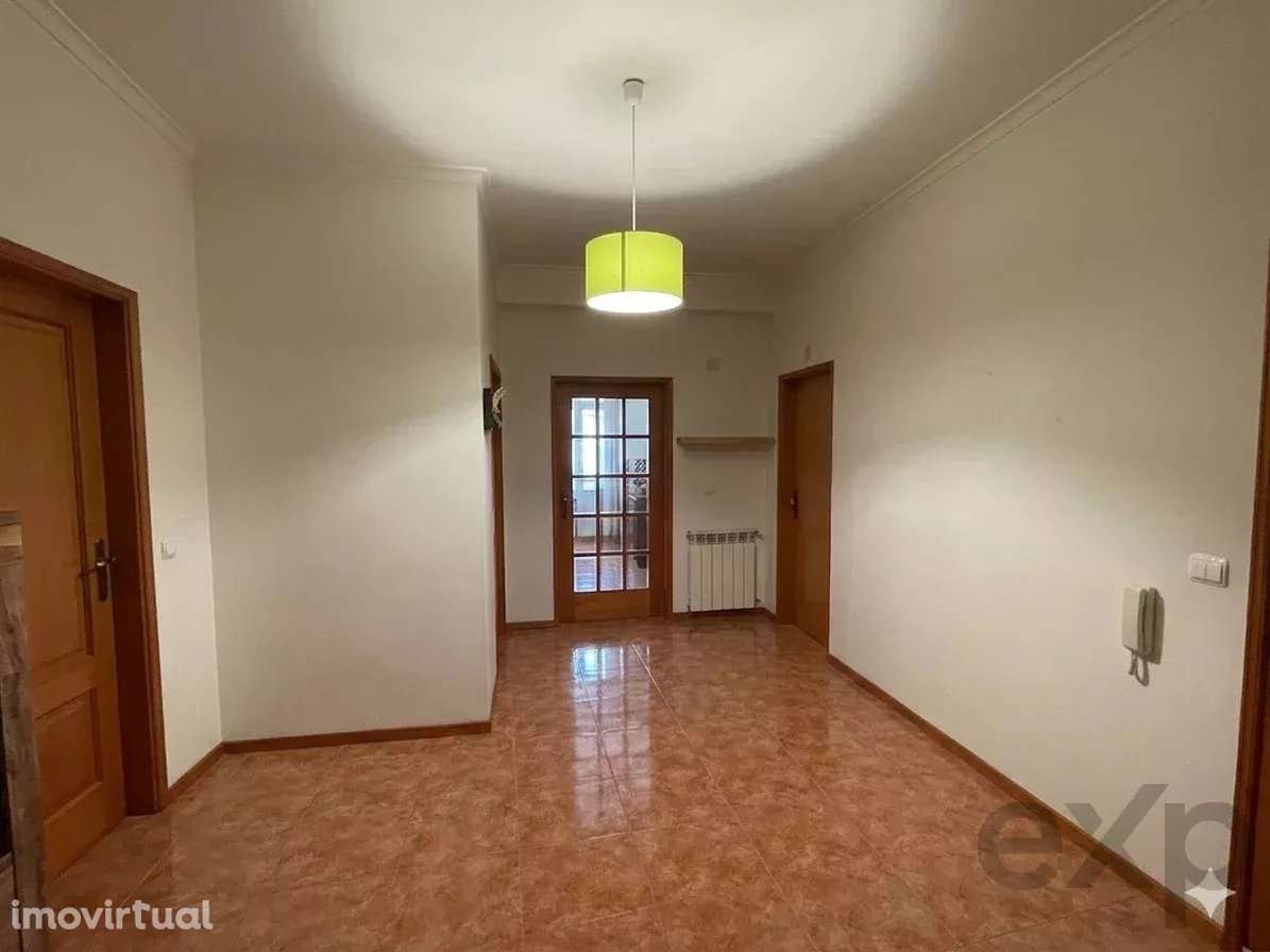 Apartamento T3 em Carregal do Sal - Grande imagem: 2/18