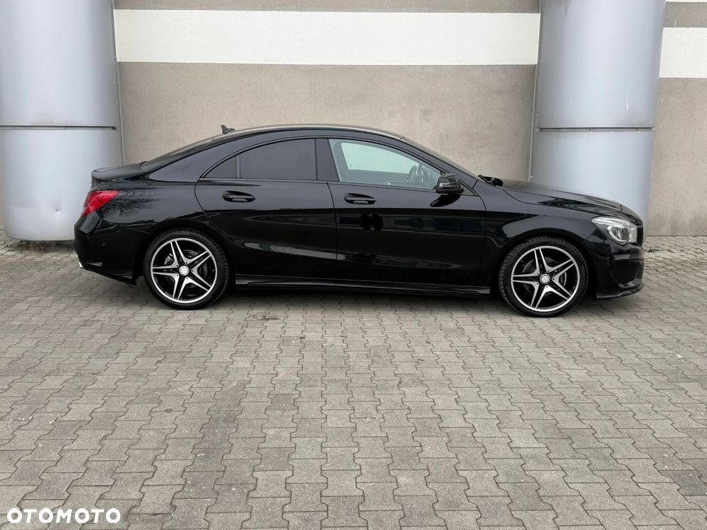 Mercedes-Benz CLA 200 AMG Line - 6