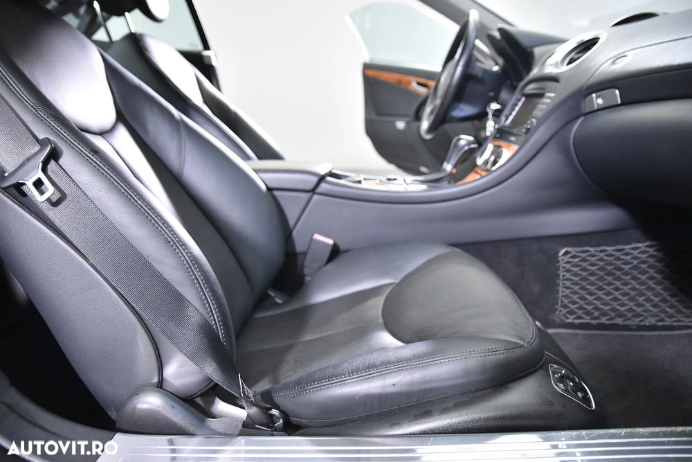 Mercedes-Benz SL - 11