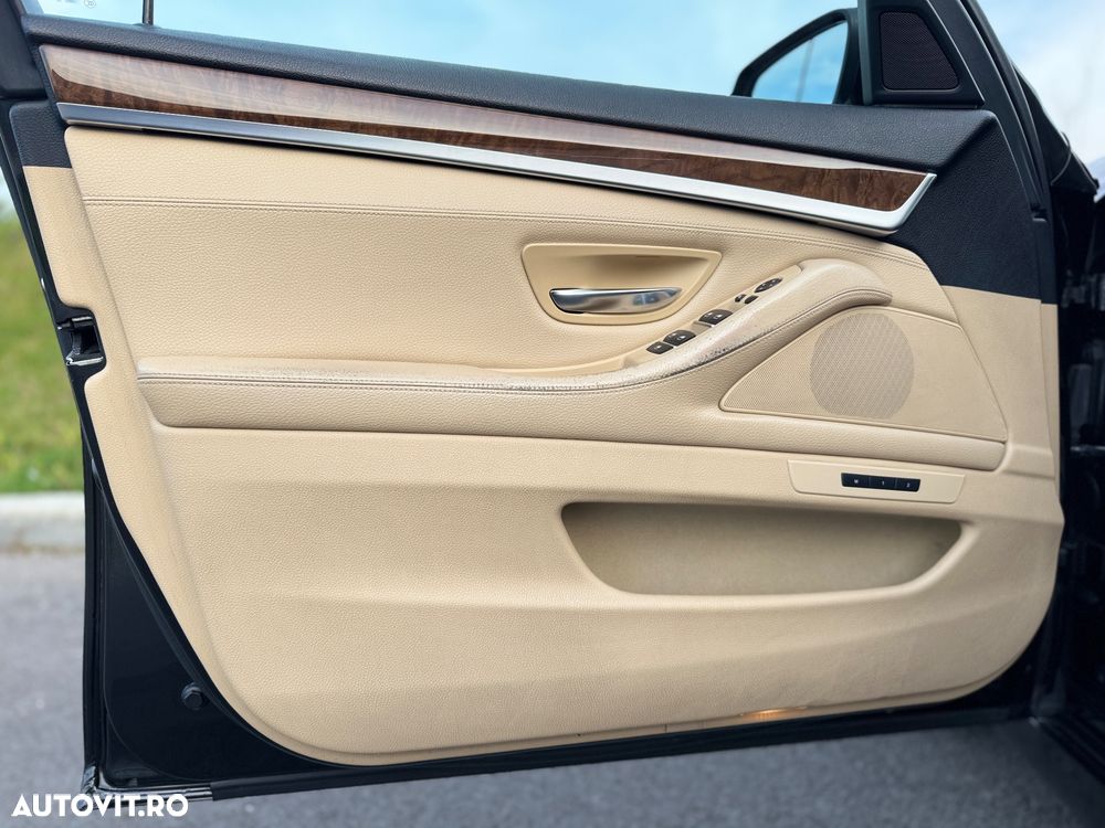 BMW Seria 5 530d xDrive - 21