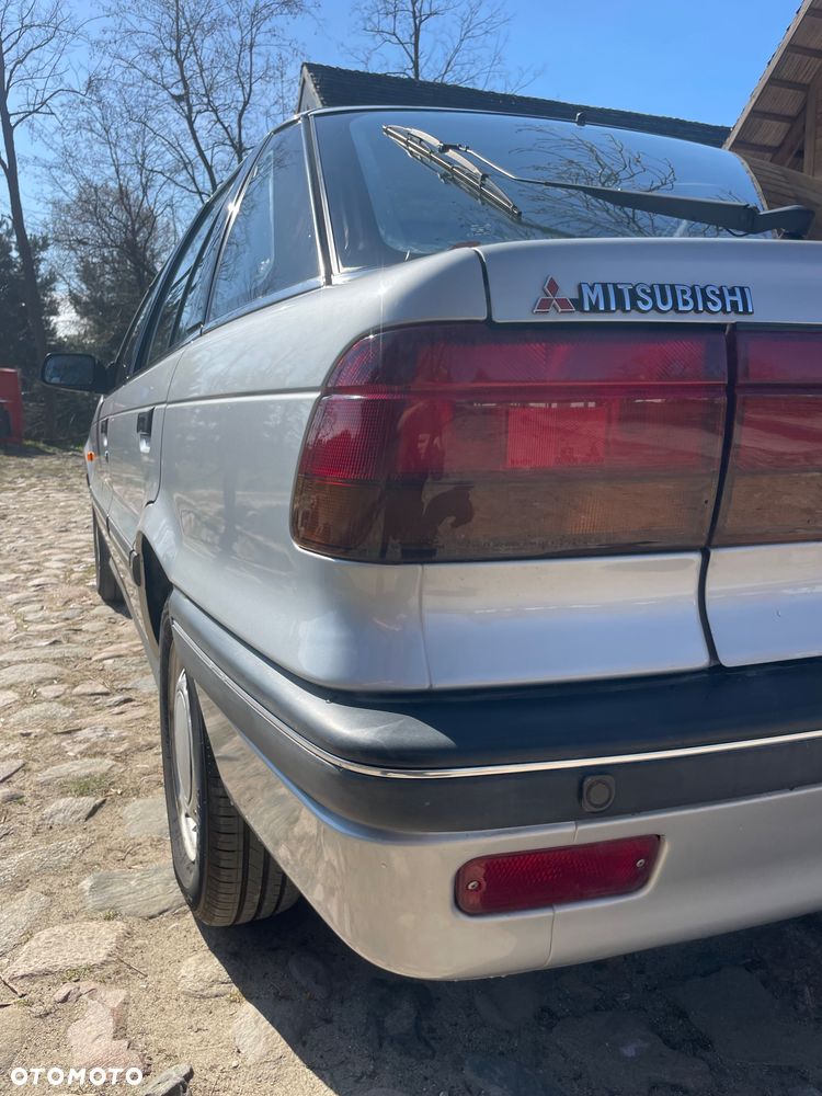 Mitsubishi Lancer - 11