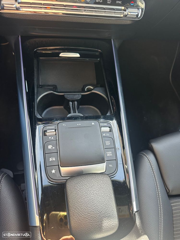 Mercedes-Benz GLA 200 d 8G-DCT Progressive - 14