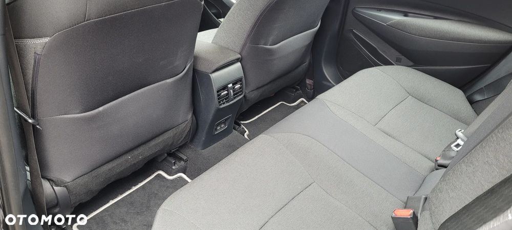 Toyota Corolla - 16