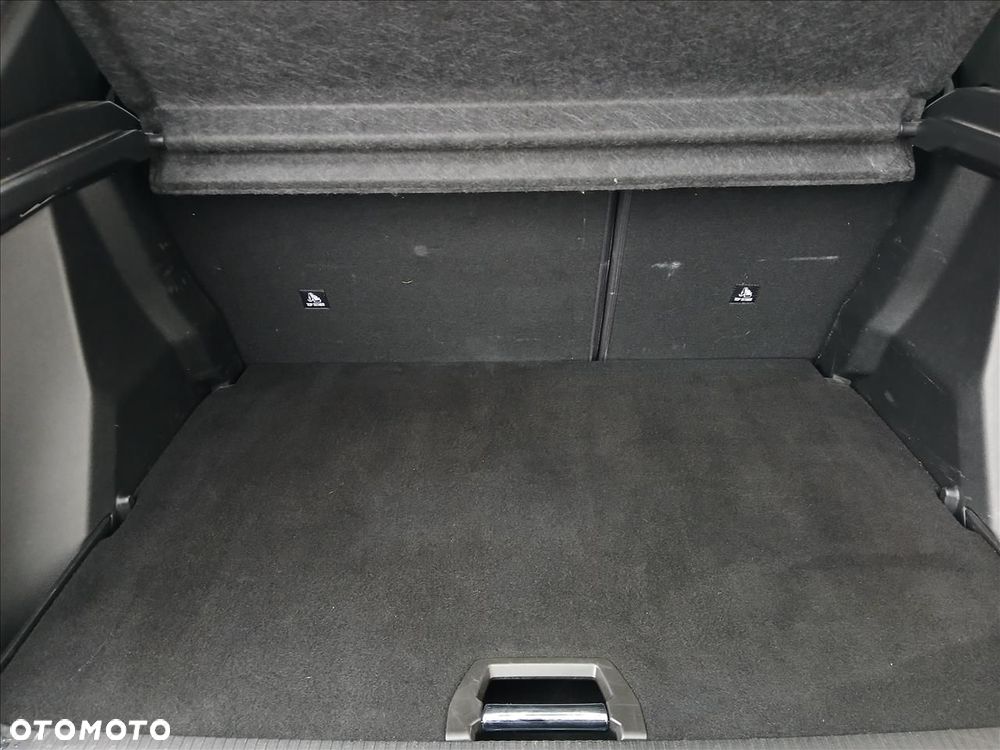 Peugeot 2008 1.2 PureTech GT S&S - 10