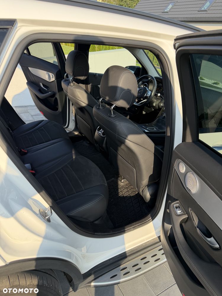 Mercedes-Benz GLC - 26