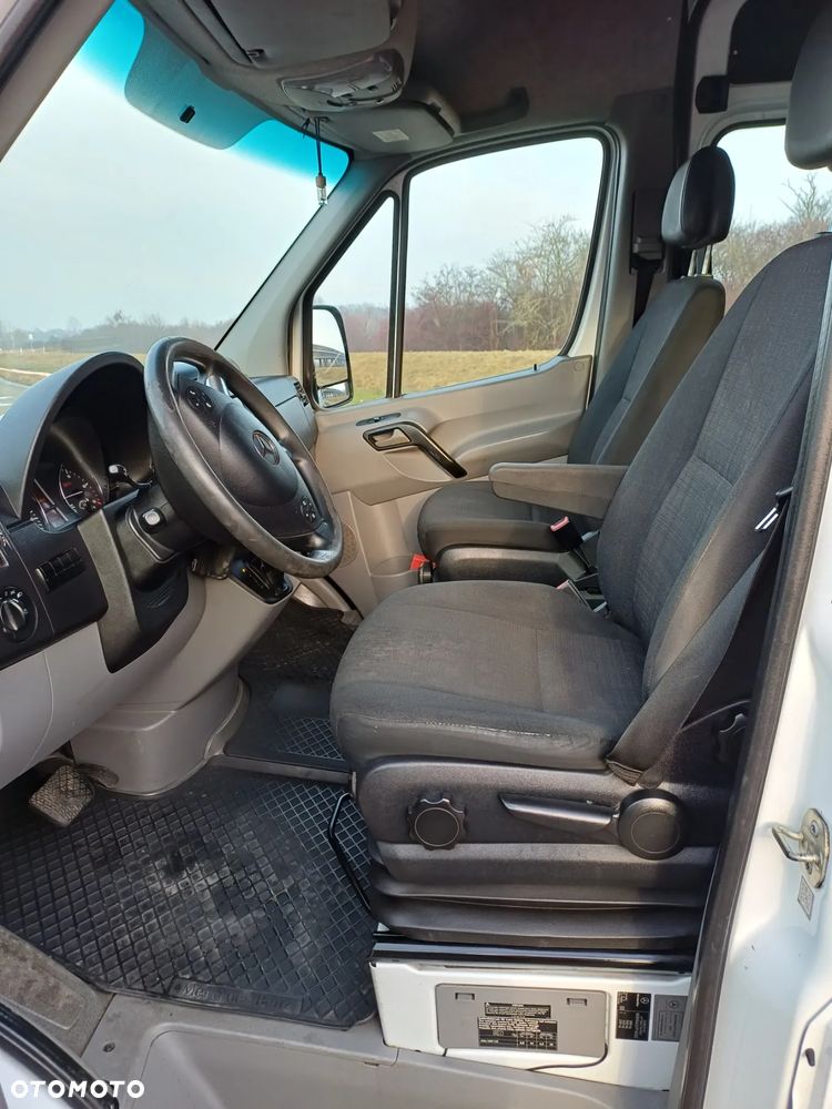 Mercedes-Benz SPRINTER - 10
