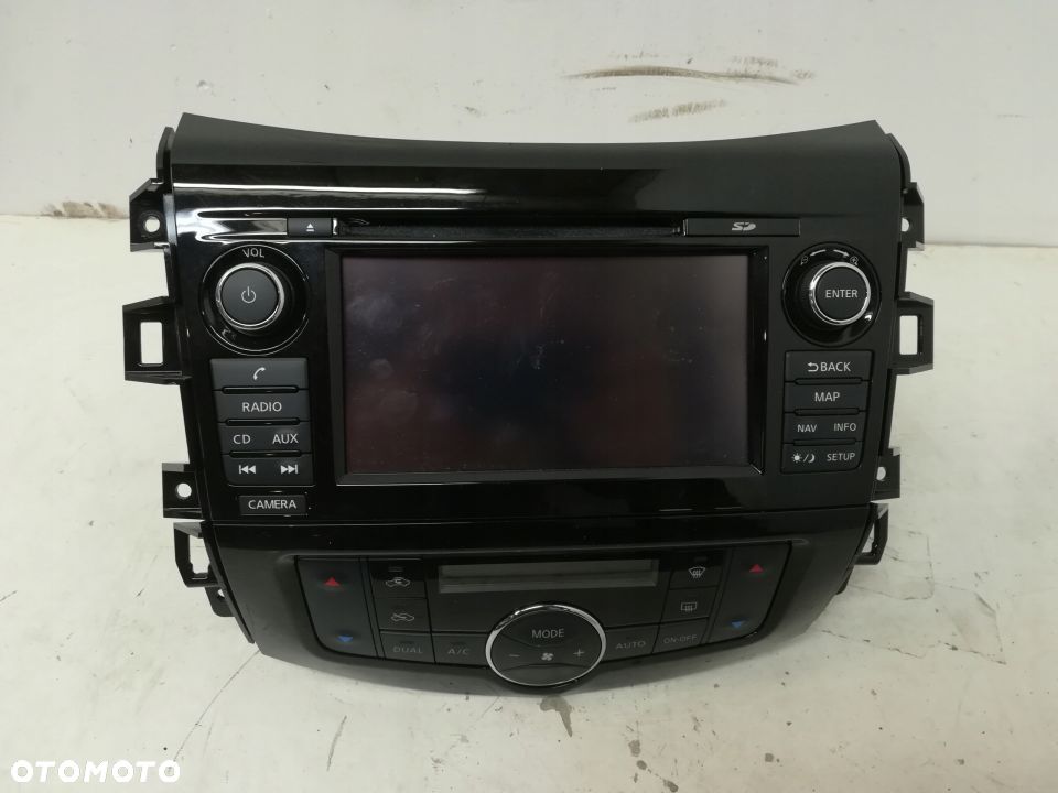 Nissan Navara NP300 radio navi nawigacja klimatron