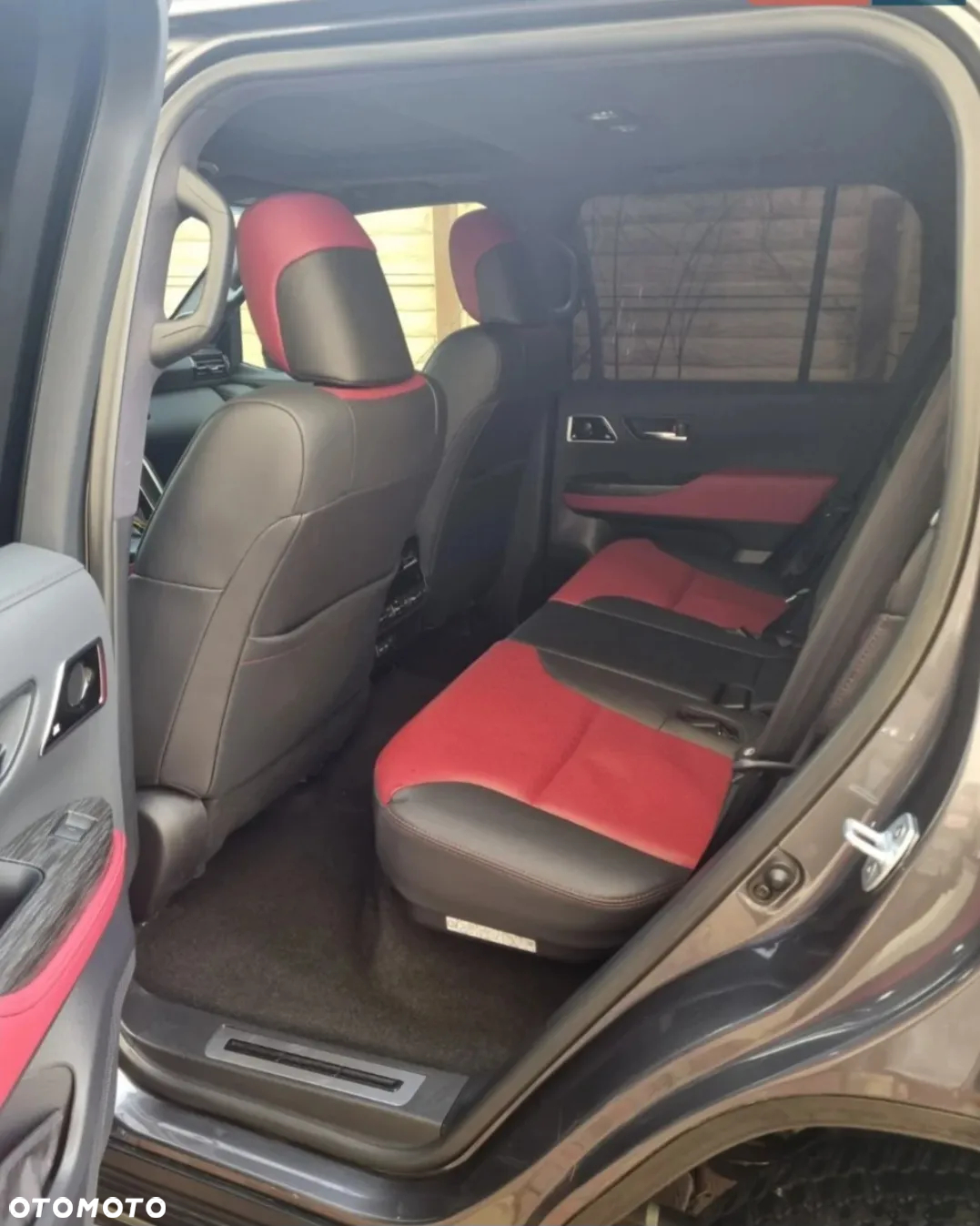 Toyota Land Cruiser - 30