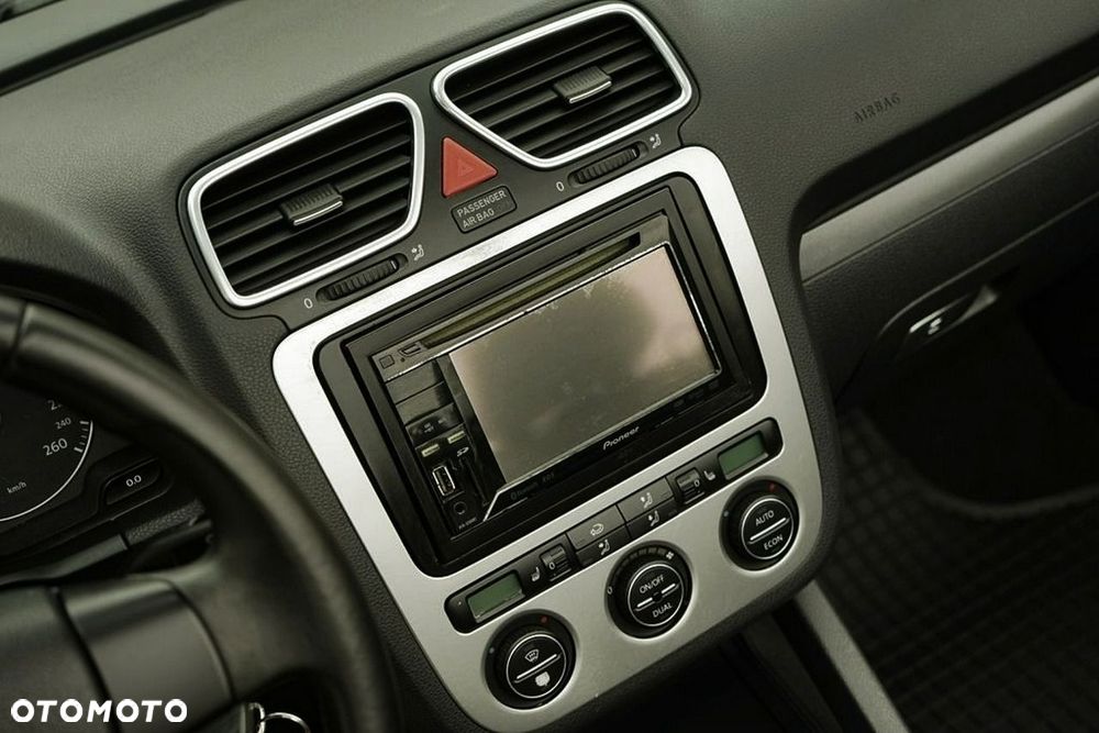 Volkswagen Eos - 25