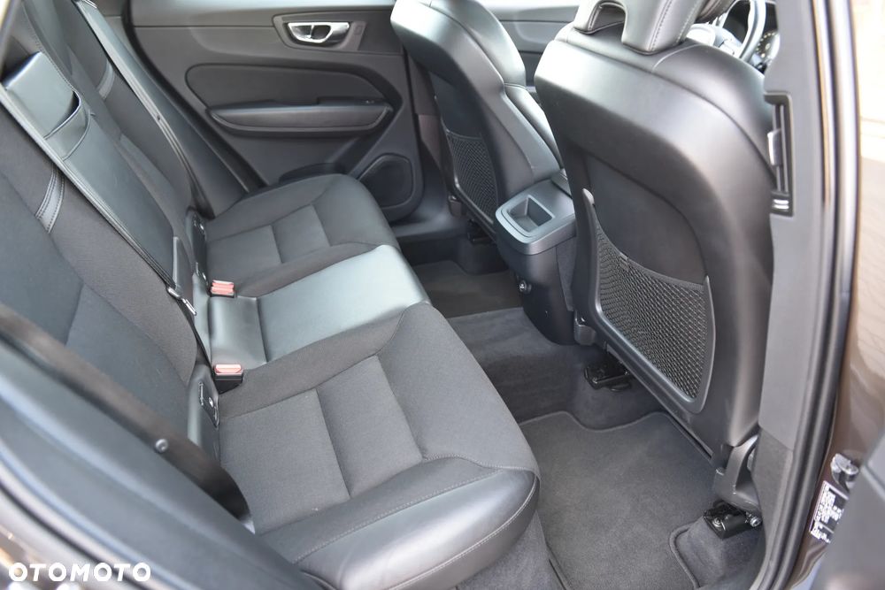 Volvo XC 60 - 21