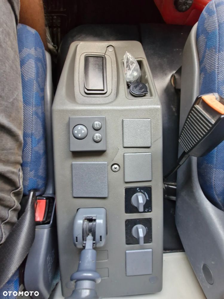 Iveco Eurocargo ML180 - 17