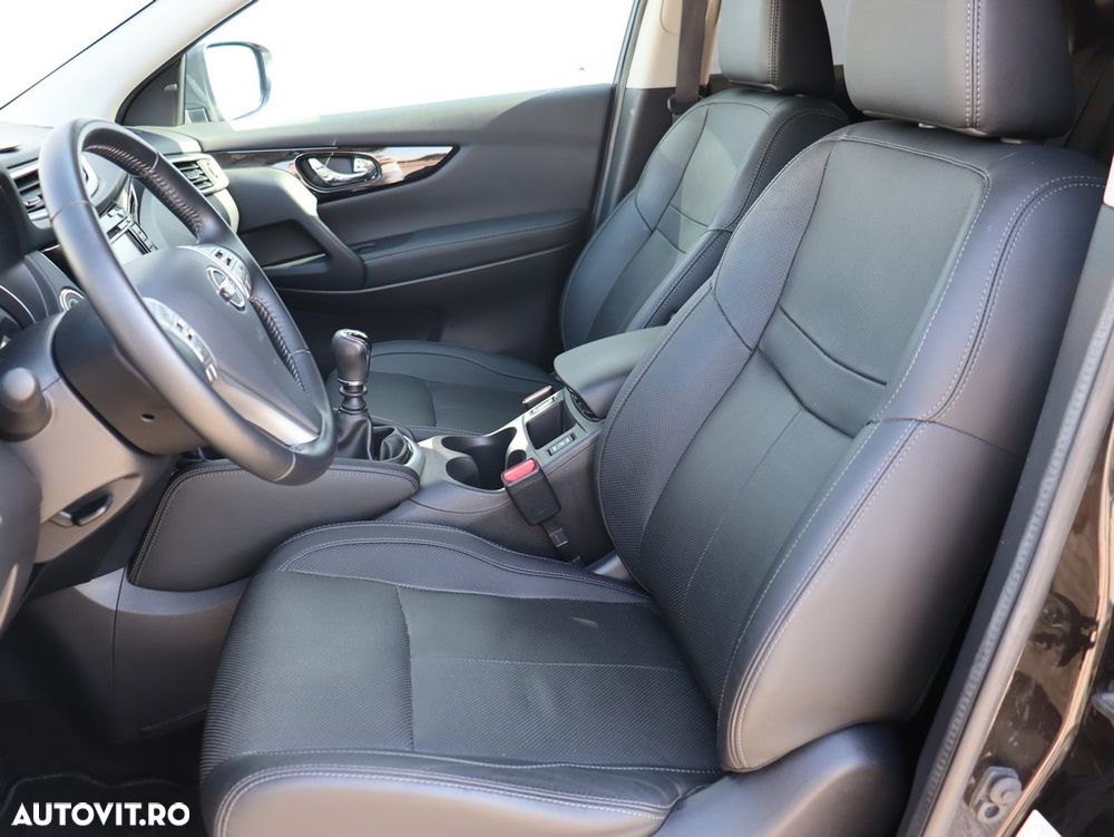 Nissan Qashqai 1.5 DCI Start/Stop Tekna - 9